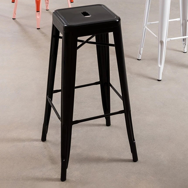 location_tabouret_haut_acier_noir_maguinguette_produit_1